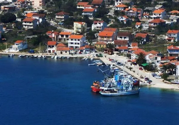 Holiday Home Vinisce * Vinišće